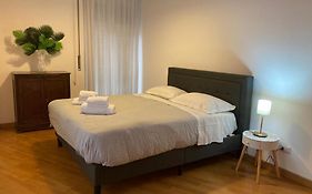 Fairome Apartment 2 Pini